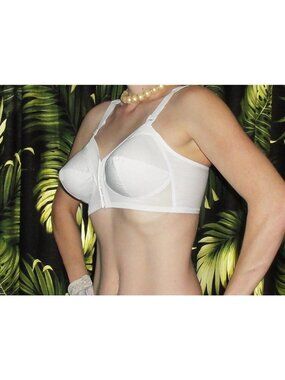 Vintage White Exquisite Form Bullet Bra 36 B front closure pinup retro pointy